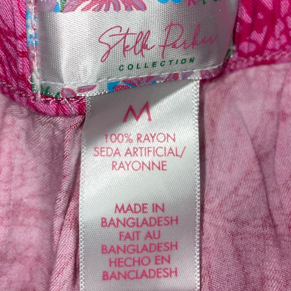 🌴Stella Parker Women's Pink and Blue Shorts - Picture 4 of 11